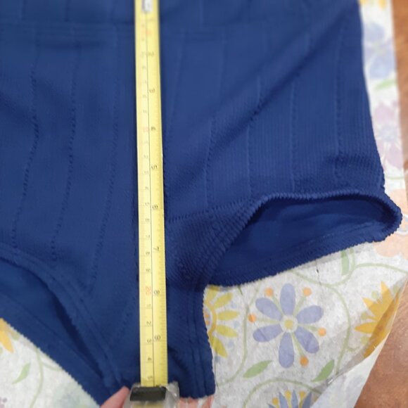 Retro cut high waisted pinup girl  bikini bottom - Picture 8 of 8